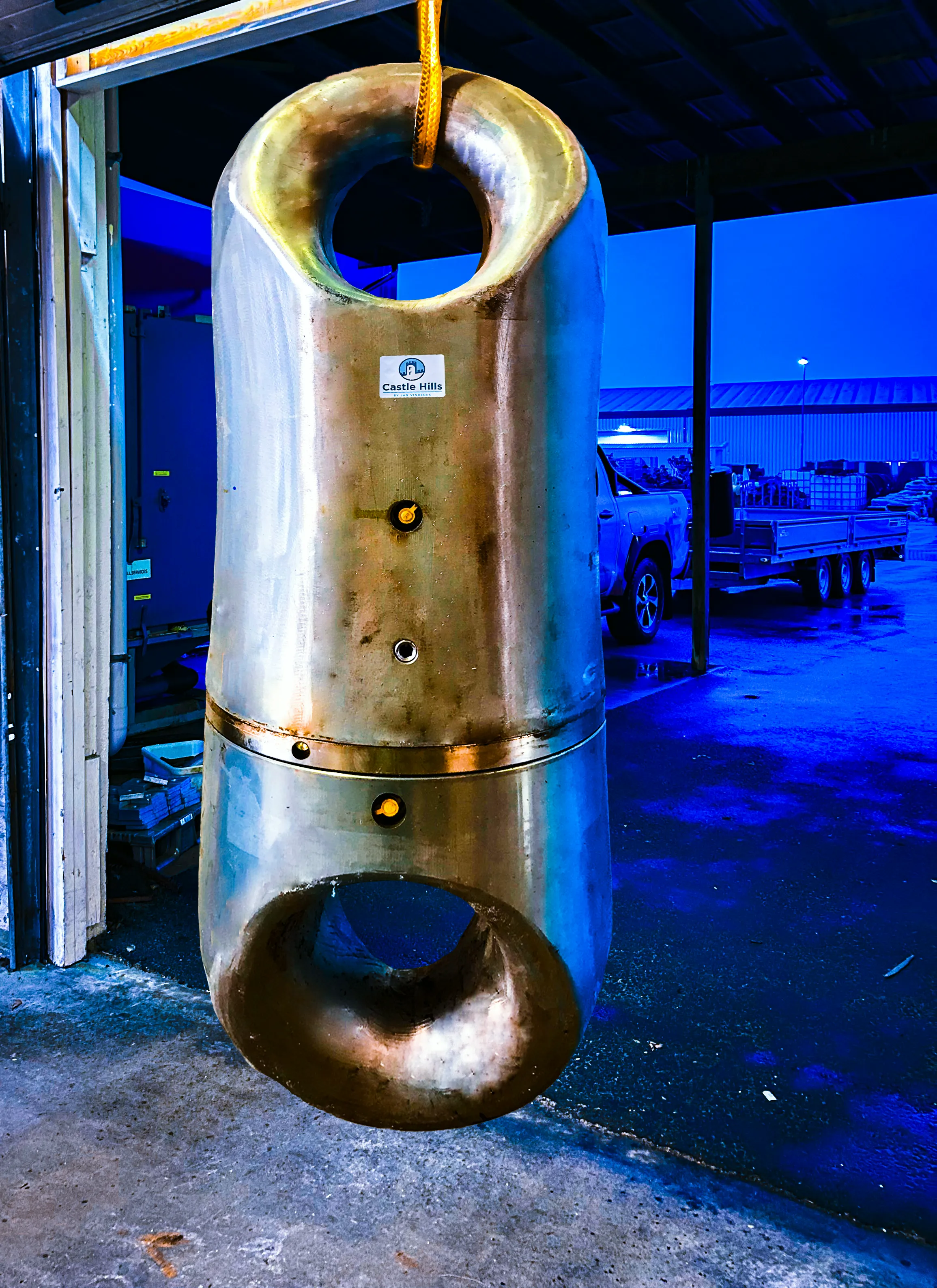 Anchor Chain and Offshore Swivel